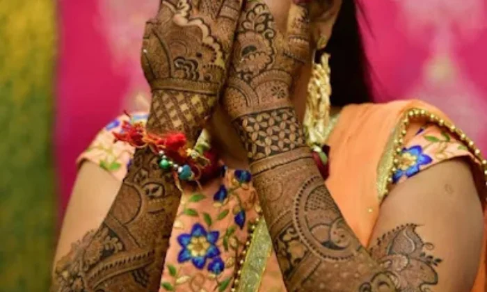 Vicky Mehandi Art New Delhi